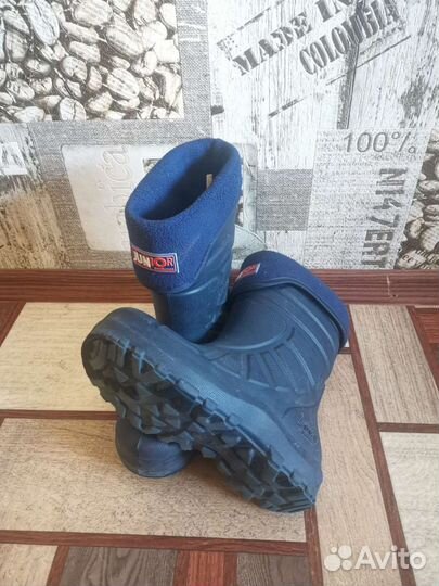 Резиновые сапоги