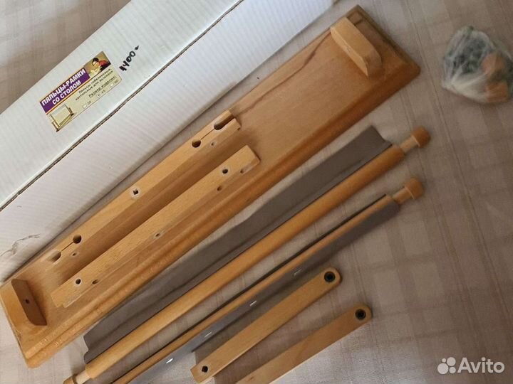 Пяльцы-рамки со столом б/у