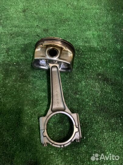 Dodge RAM 2019- поршень шатун кольца 5.7L