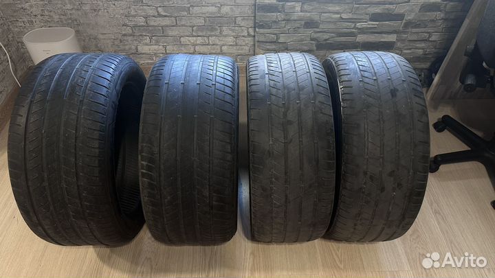 Bridgestone Alenza 001 275/45 R20 и 305/40 R20