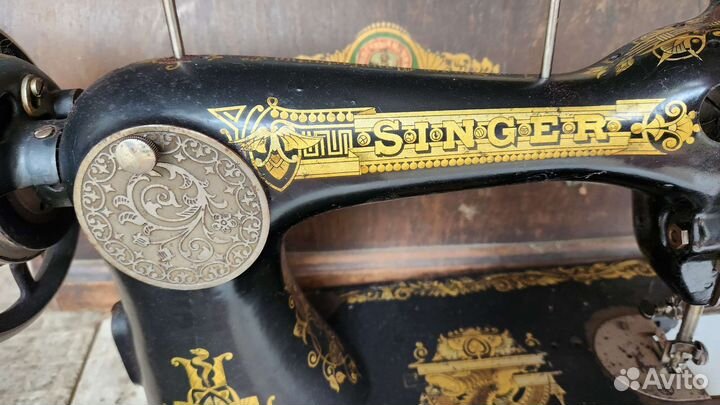 Швейная машина Singer