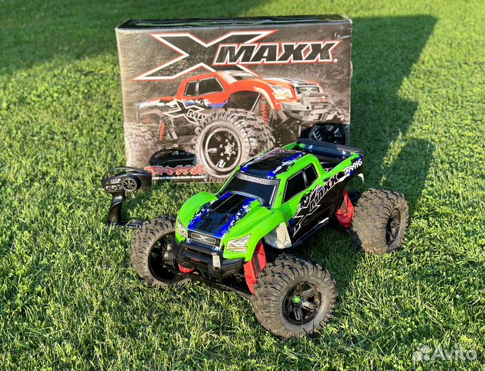 Радиоуправляемая модель Traxxas X-maxx 1/5