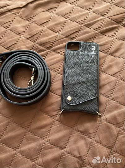 Чехол на iPhone 7