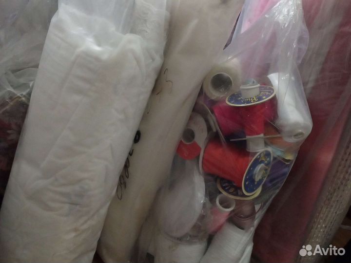 Остатки штор, тюлей