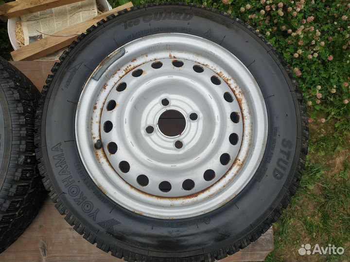 Колеса зимние Yokohama 175/65 R14