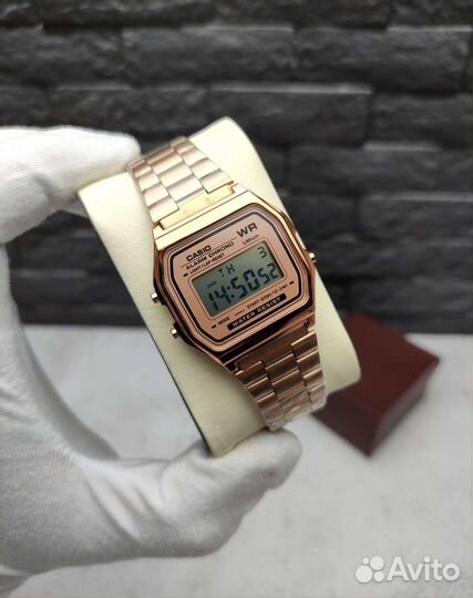 Часы Ретро стиль