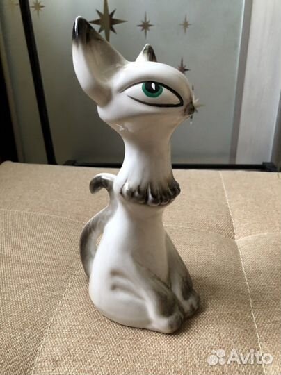 Статуэтка копилка кошка