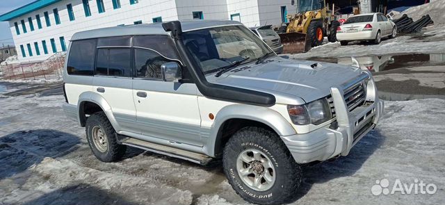 Mitsubishi Pajero 2.8 AT, 1995, 246 506 км