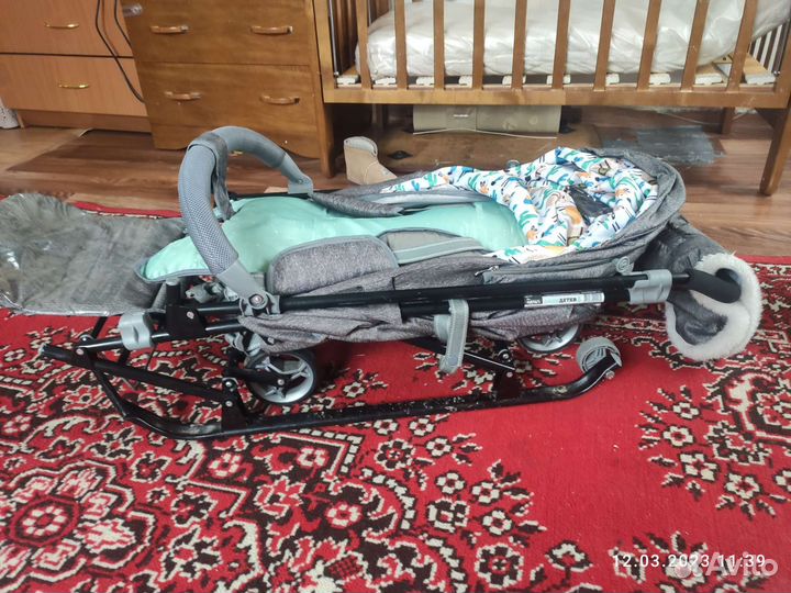 Коляска-сани