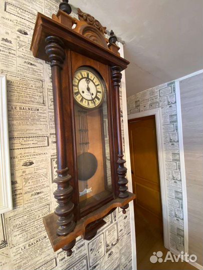 Часы антикварные Le roi a Paris