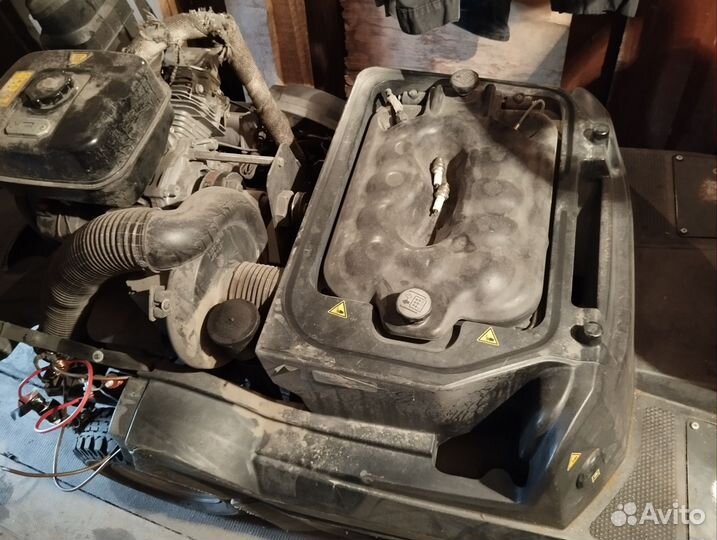 Подметальная машина Kärcher KM 90/60 R Adv