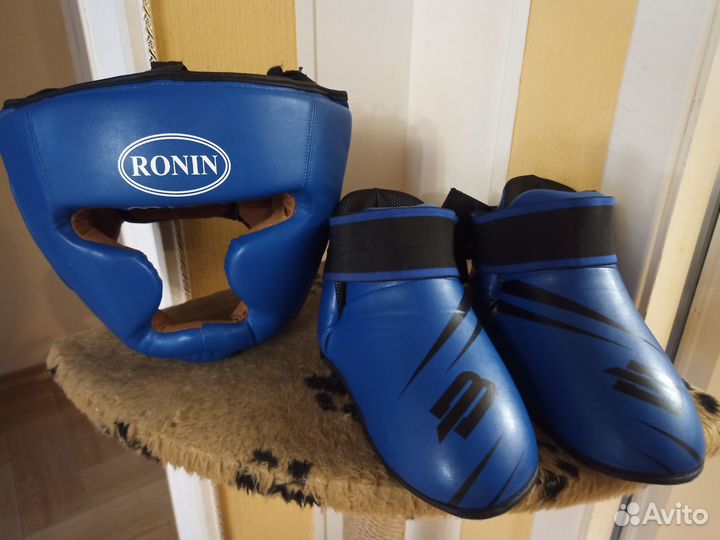 Шлем, футы для тхэквондо