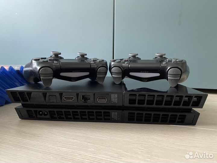 PS4 FAT +2джоя