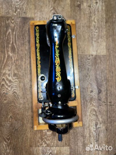 Швейная машина