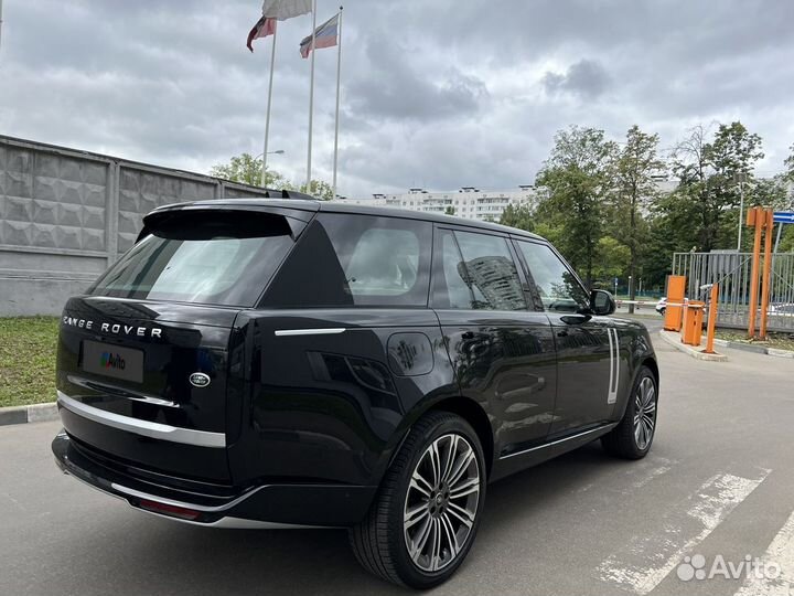 Land Rover Range Rover 4.4 AT, 2022, 100 км