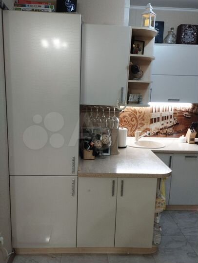 2-к. квартира, 50 м², 8/17 эт.