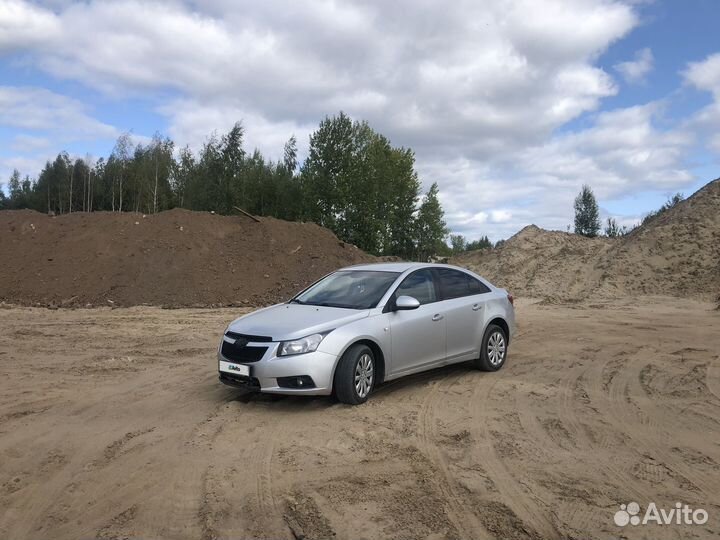 Chevrolet Cruze, 2011