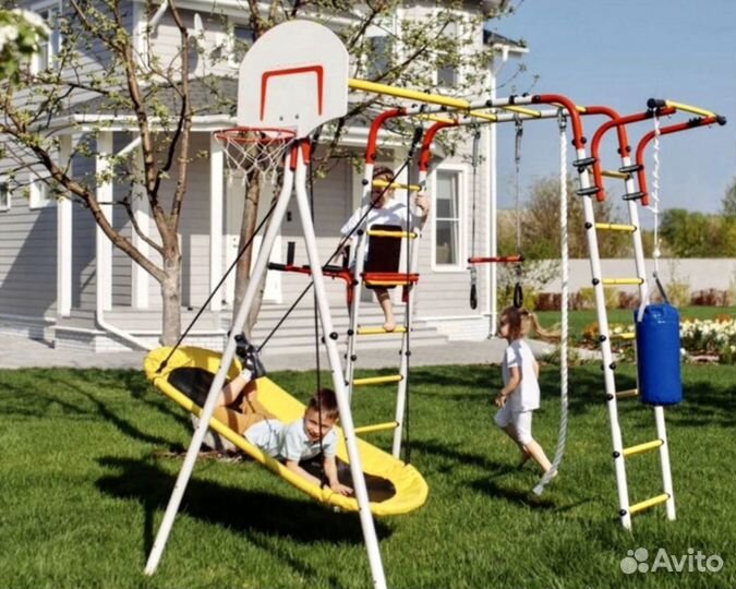 Детская спортивная площадка уличная