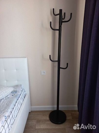 Вешалка напольная