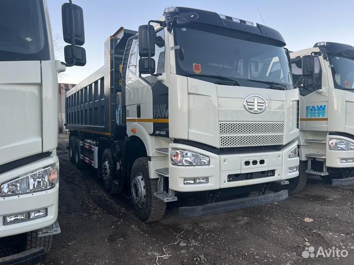 Требуются водители на самосвалы (Вахта)