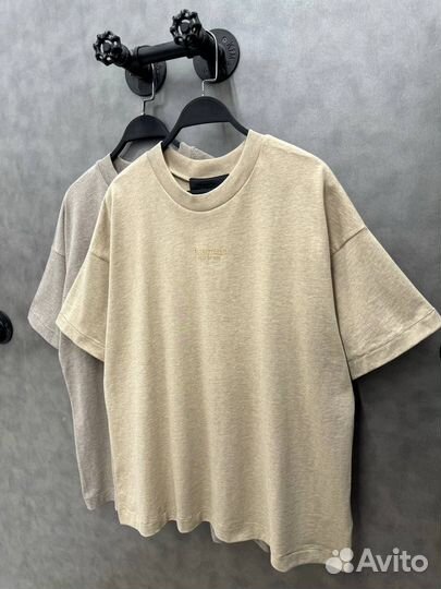 Футболка Essentials Fear of God бежевая оверсайз