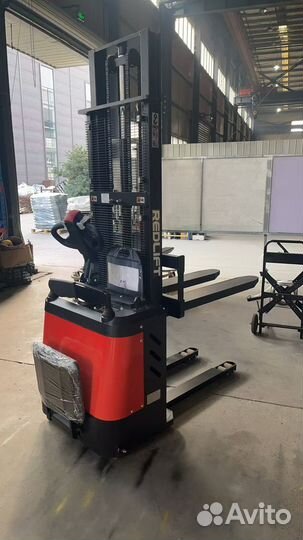 Штабелер самоходный 2т - мачта 4,5м (с платформой)