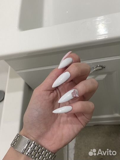 Наращивание ногтей