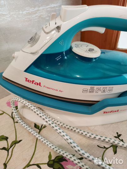 Утюг Tefal паровой