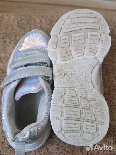 Кроссовки р31
