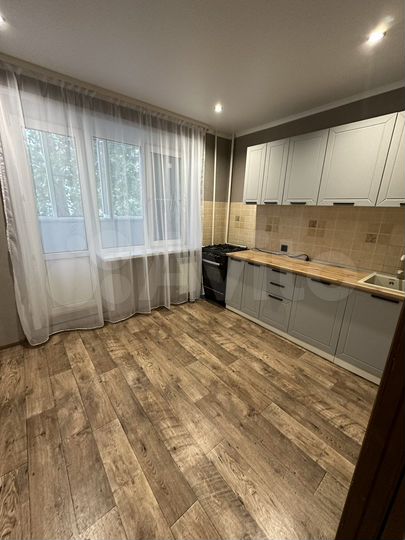 3-к. квартира, 75 м², 2/9 эт.