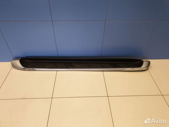 Подножка порога левая Toyota Hilux N125 2015