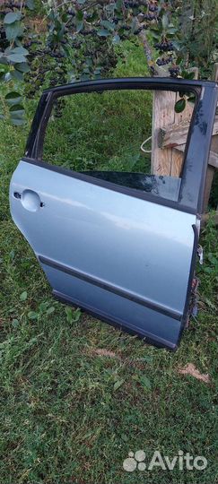 Дверь передняя(задняя) правая