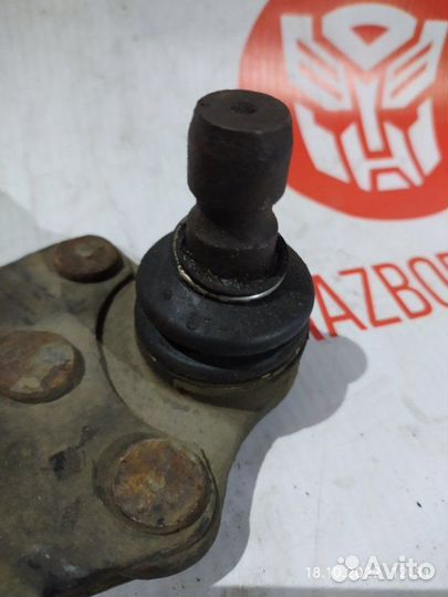 Рычаг подвески передний правый Opel Astra H Z18XER