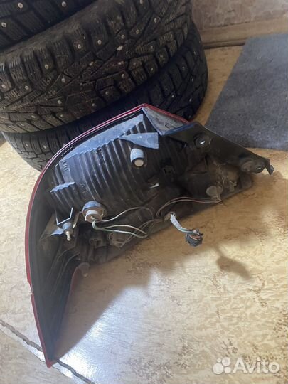 Фонарь задний правый