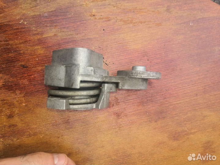 Е65 Е66 натяжитель приводного ремня