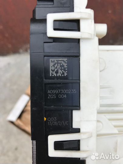 Замки задних дверей Mercedes w204 A2047302835