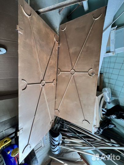 Дверь металлическая двухстворчатая