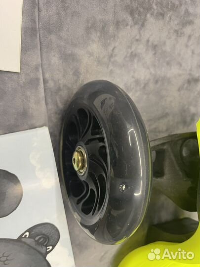 Самокат детский трехколесный новый