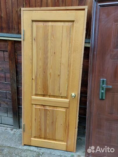 Дверь деревянная