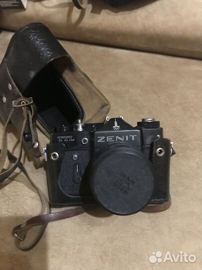 Фотоаппарат Зенит TTL, объектив, вспышка