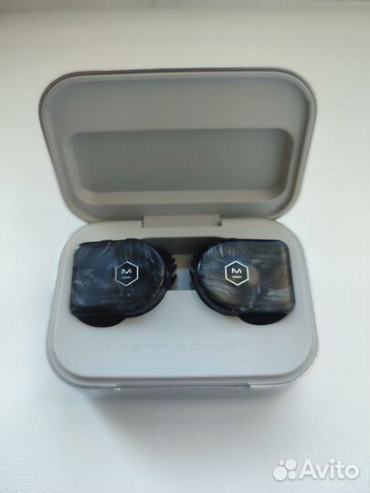 Беспроводные наушники master & dynamic