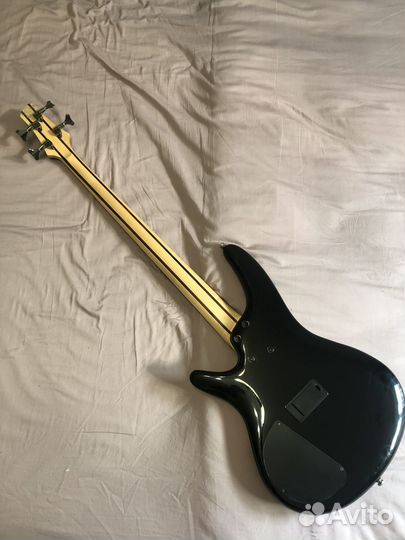 Бас Ibanez SR300