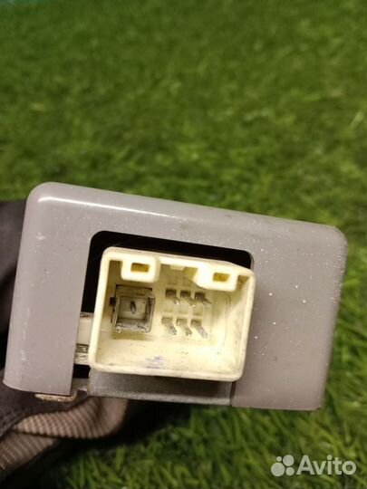 Блок управления дверьми Toyota Corolla E150