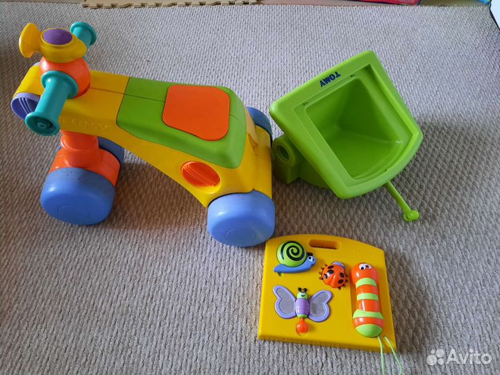 Толокар каталка беговел с прицепом 3 в 1 Тomy