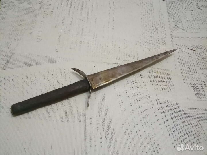 Клинок с двусторонний заточкой