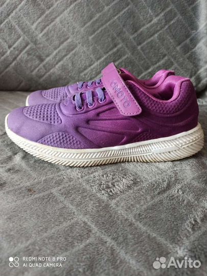 Кроссовки для девочки р. 35