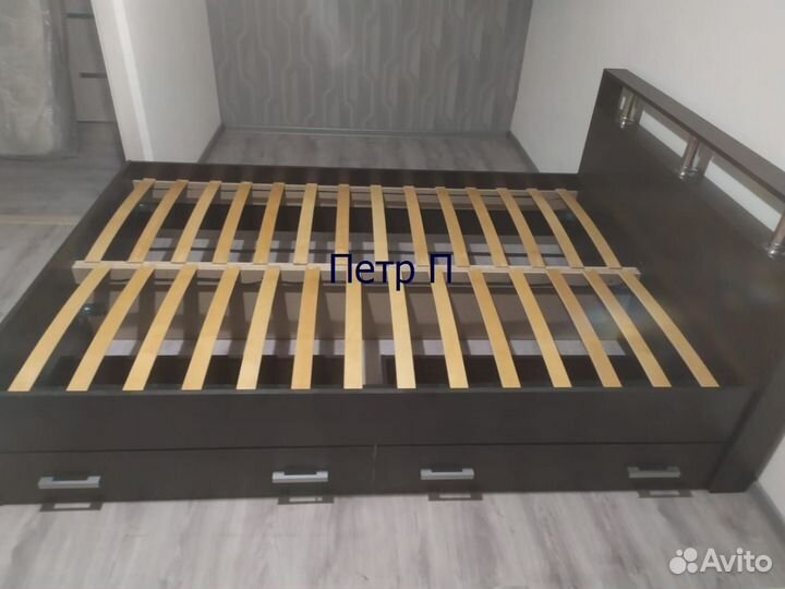 Кровать с ящиками