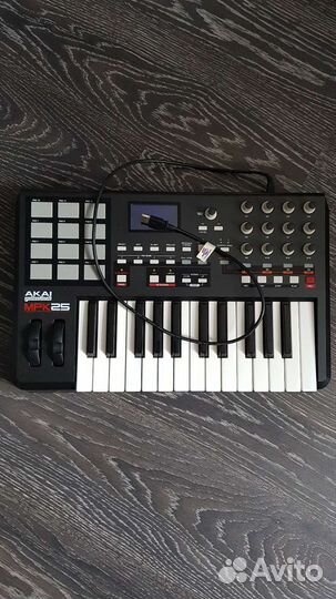 Midi клавиатура akai mpk25