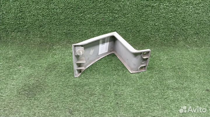 Планка под стоп Ssangyong Kyron Правая Задняя