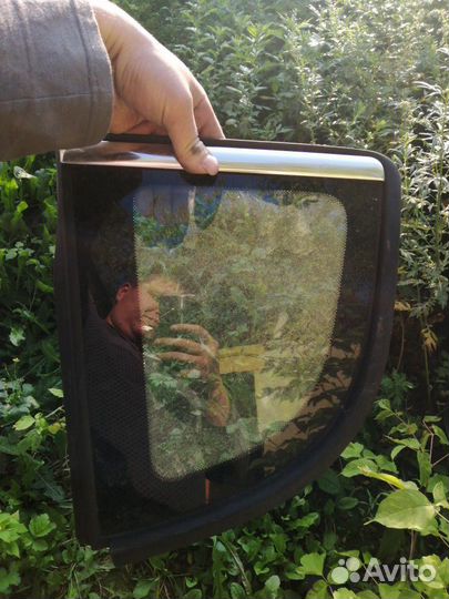 Форточка левая Пежо 3008